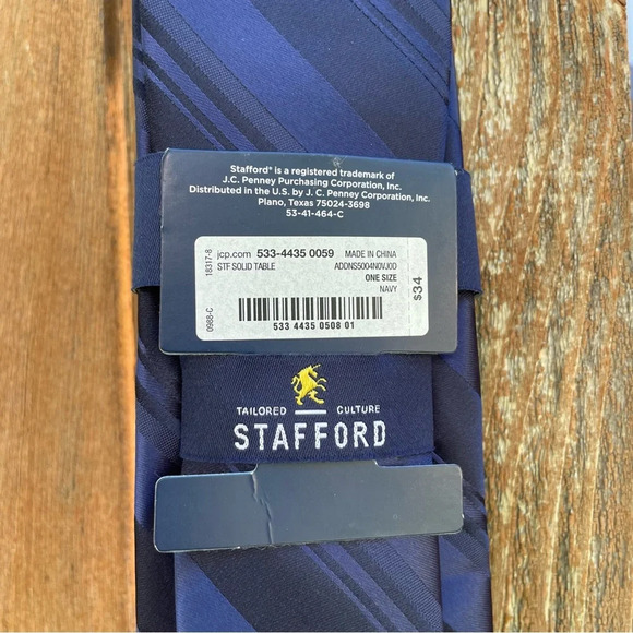 Stafford NWT Dark Navy Blue Striped Tie Men’s - Picture 5 of 5